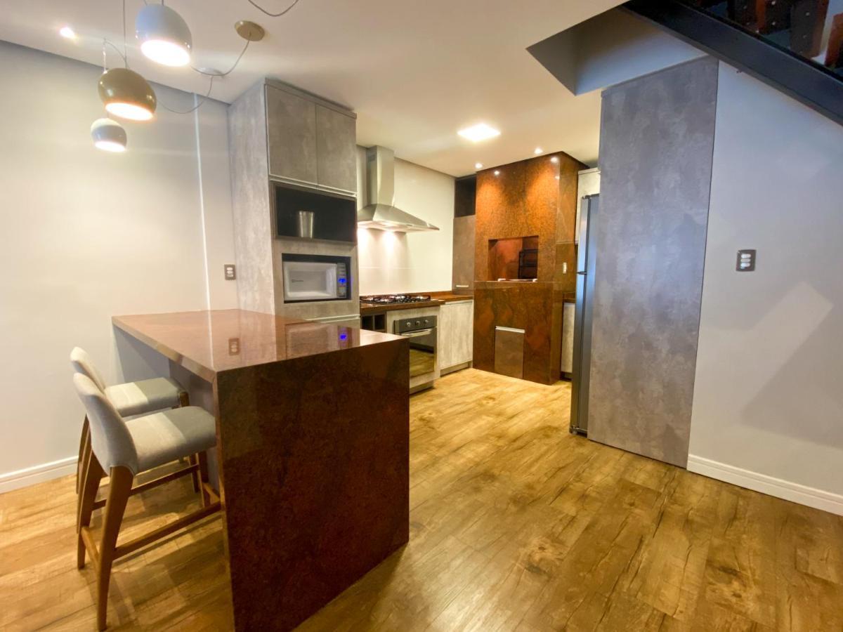 Duplex Com 03 Suites Em 格拉玛多 外观 照片